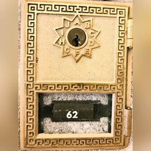 Vintage Decorative MailBox Cover